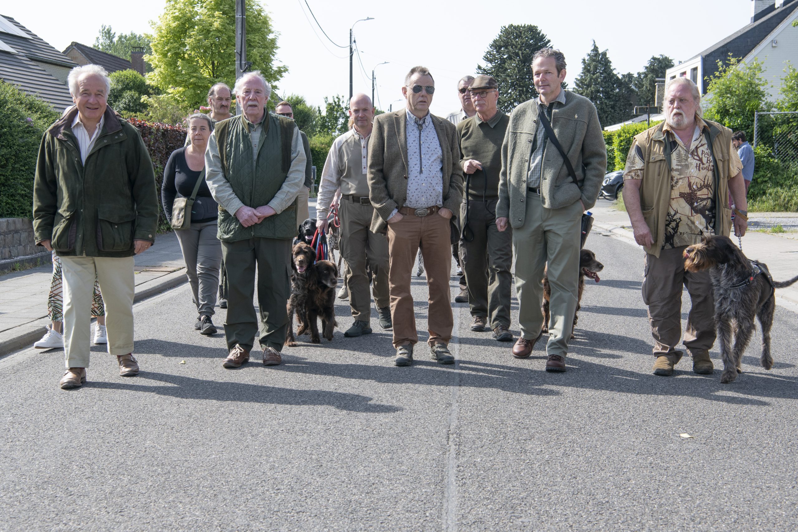 Groep jagers en boswachters